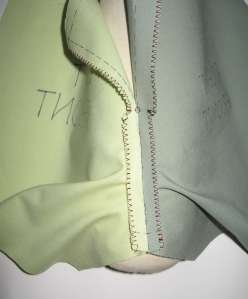 10 press lower crotch seam open